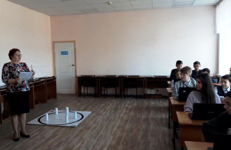 Соревнования по кегельрингу.